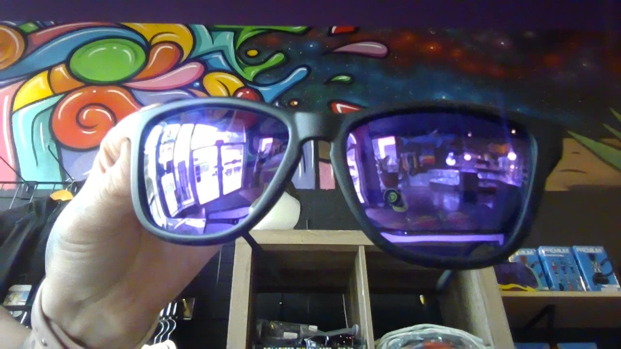 LAZERCAT: SUNGLASSES - BLACK FRAME